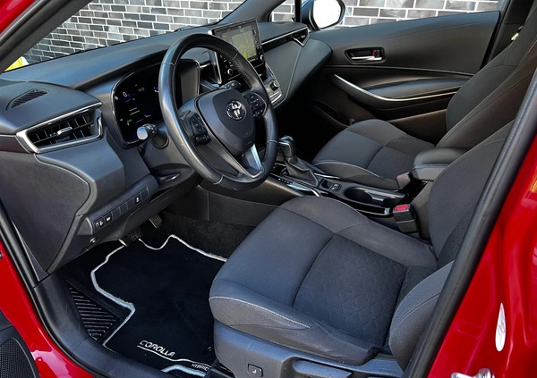 Toyota Corolla cena 84900 przebieg: 89000, rok produkcji 2019 z Szklarska Poręba małe 667